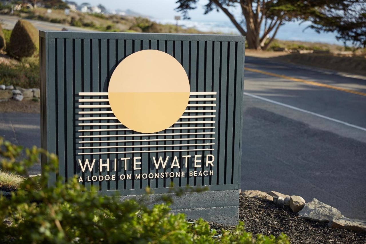 White Water Hotel Cambria Bagian luar foto